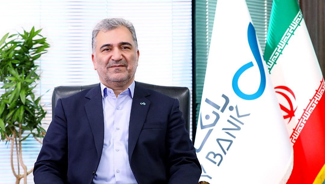 برنامهریزی برای توسعه خدمات غیرحضوری توسط بانک دی