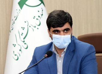 این چه سیاست غلطی است که یک دولت در سال آخر عمر خودش حقوق‌ها را بالا می‌برد و به منافع اعضای جامعه دست‌درازی می‌کند؟!