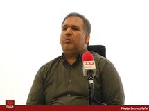 آقای رئیسی چرا تکلیف دلار ۴۲۰۰ تومانی را مشخص نمی‌کنید، چرا دراینباره تصمیم نمی‌گیرید؟