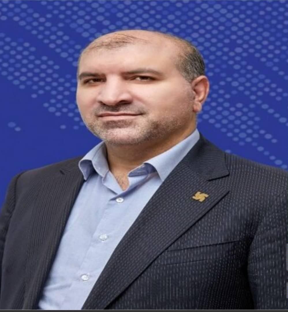 تاکید مدیرعامل بیمه سرمد بر افزایش سهم فروش آنلاین/ رشنوادی: موفقیت فروردین ماه را باید در 12 ماه سال تکرار کنیم