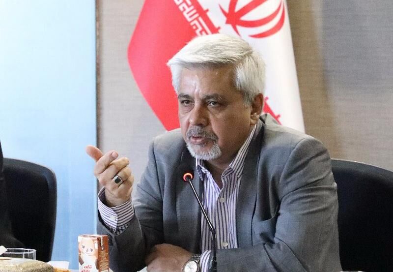 ارز ۴۲۰۰ تومانی تورم زا بود/ دولت با یارانه غیرنقدی از مردم حمایت کند