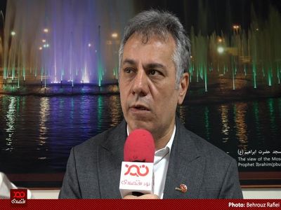 استفاده از موتور دسته دوم در لوکوموتیوهای مپنا به دلیل کاهش قیمت تمام شده است و ربطی به تحریم ندارد