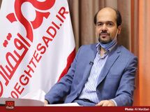 تخصیص دلار ۴۲۰۰ تومانی بیش از ۲۵ برابر کل یارانه نقدی حیف و میل ایجاد کرد