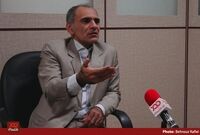 چرا بانک مرکزی روسیه می‌تواند آثار تحریم‌ها را بر ارزش پول ملی مهار کند ولی بانک مرکزی ما نمی‌تواند؟