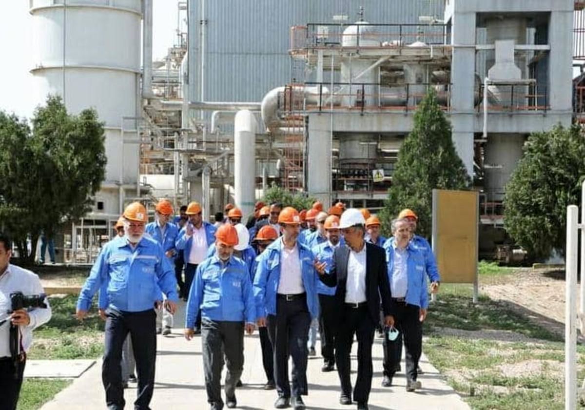 نهضت جانشین پروری و تربیت مدیران میانی در شرکتها در دستورکار قرار گیرد