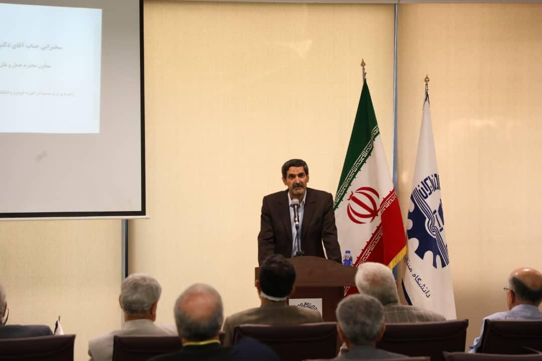 تغییر روندها در صنعت خودرو به‌سوی شخصی‌سازی پیش می‌رود/ تولید هر خودرو 1.7 شغل ایجاد می کند