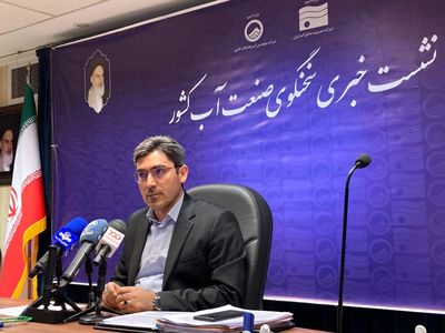 تامین آب صنایع بزرگ اصفهان از دریا، هدفگذاری دولت در بهره‌برداری از طرح‌های آبی است