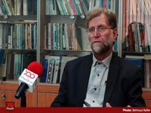 سیاستگذار فکر کند برجامی نیست و برنامه‌هایش را بر اساس سناریوی "بدون برجام" بنویسد