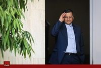  لزوم پاسخگویی عبدالناصر همتی به ماجرای ۲ برابر شدن بدهی ۶۷ ابربدهکار بانک سرمایه