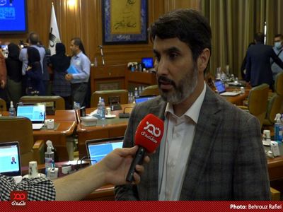 بیش از یک سال است که قرار است زاکانی لایحه تسریع در صدور پروانه ساختمانی را به شورای شهر بفرستد ولی هنوز این کار را نکرده است!