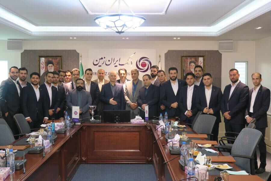 سرمایه اصلی بانک ایران زمین روحیه تیمی همکاران در اجرای اهداف بانکداری دیجیتال است