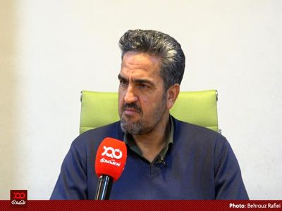  تنها پولی که امروز در برابر دلار آمریکا ایستاده، ریال است؛ می‌خواهند ریال را زمین بزنند