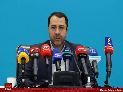 افزایش دستمزد در شورای عالی کار تعیین می‌شود و دولت فقط روی آثار تورمی آن بحث می‌کند