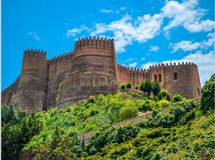 زیبایی های قلعه فلک الافلاک