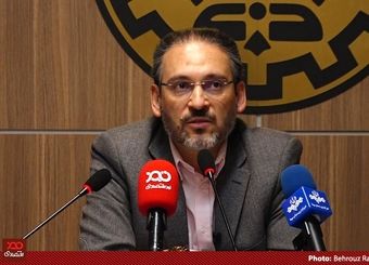 شهرداری وظیفه‌ای در قبال آلودگی هوا ندارد؛ ماجرا را سیاسی کرده‌اند