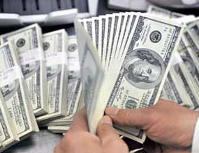 طی ۵۰ روز گذشته نرخ دلار بیش از ۱۲.۵ درصد کاهش یافته است