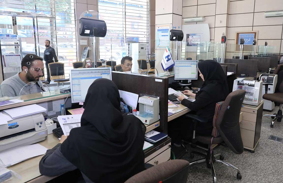 در ۱۱ماهه سال ۱۴۰۱ خانوارهای ایرانی ۶۱۰ هزار میلیارد تومان وام گرفته‌اند