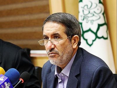 شهردار تهران و رئیس سازمان میادین و تره‌بار به وعده‌های خود عمل نکردند