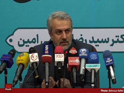 تولید محصول دانش بنیان برای ما در صحنه بین المللی قدرت و اعتبار ایجاد می‌کند