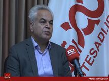 صادرکننده در مرز آستارا حداقل ۳ روز باید منتظر کامیون یخچال‌دار برای صادرات میوه و سبزیجات بماند!