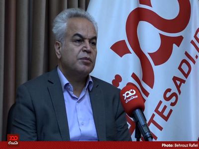 صادرکننده در مرز آستارا حداقل ۳ روز باید منتظر کامیون یخچال‌دار برای صادرات میوه و سبزیجات بماند!
