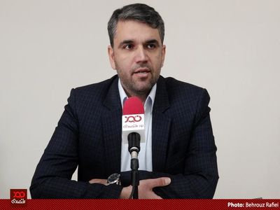 کدام آدم عادی روزانه ۲۰ تراکنش بانکی دارد؟