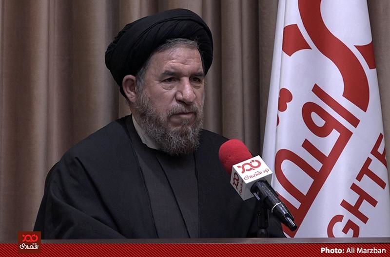 معاونین فاطمی امین همه پاکدست هستند و با مافیای فساد مقابله میکنند