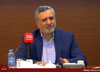 یک شرکت بخش خصوصی با ۴۰۰ نفر پرسنل سه برابر شرکت دخانیات ایران تولید دارد