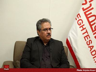صادرات ایران ۱۰ سال است که در عدد ۵۰ میلیارد دلار متوقف شده است