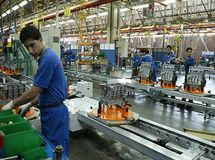 واردات ۳/۵ میلیارد دلاری وسایل نقلیه و قطعات آن در ۵ ماهه ۱۴۰۲