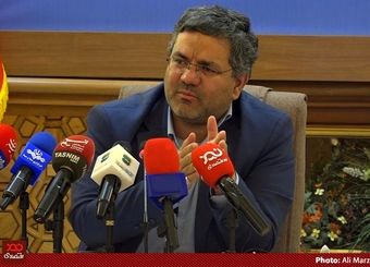 عده‌ای در کشور علاقه‌مندند که زمین گران بماند