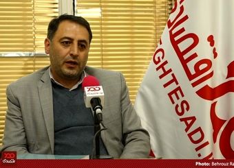 قیمت بنزین برای صادرات ۲۷ سنت است ولی برای فروش داخلی ۶۷ سنت است