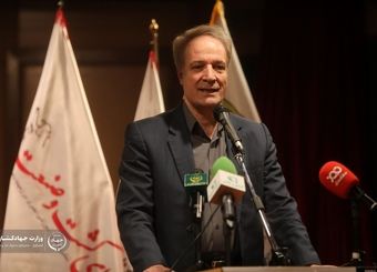 مردم هر چیزی نمی‌توانند بخورند به جای آن سراغ مرغ می‌روند/ هیچ اتفاقی درباره گوشت سفید طی ماه‌های آینده نخواهد افتاد