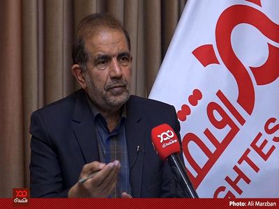وزیر نفت دائم مردم را به مصرف بالای بنزین تشویق می کند!