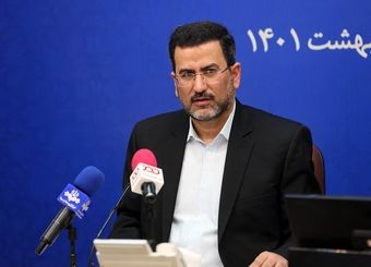 باید پوشاک نامتعارف و برندهای خیلی گران و خارج از عرف قیمت‌گذاری را از بازار جمع کنیم