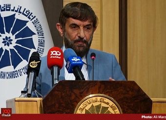 نفت را زیر زمین نگه داشتید، در زمستان گاز نداریم، در تابستان برق نداریم!