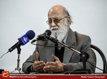 مردم یک ساعت در صف اتوبوس له له می‌زنند ولی ما نتوانستیم اتوبوسی به ناوگان شهری اضافه کنیم