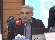 بسیاری از تصمیمات روزمره مسئولین در تضاد با سیاست‌های کلان کشور است