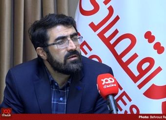 نوسان بازار ارز پایدار نیست/ قیمت دلار به سطوح قبلی برمی‌گردد