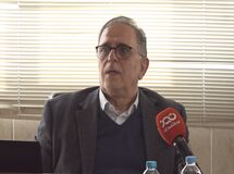 انتشار اوراق سپرده ۳۰ درصدی باید ادامه یابد/ این اقدام قدمی برای از بین بردن اقتصاد دستوری بود