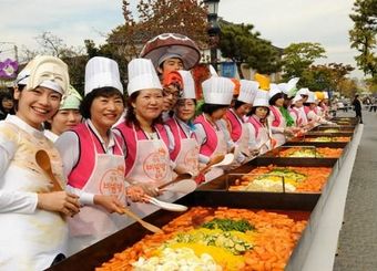 درآمد 200 میلیارد دلاری گردشگری خوراک