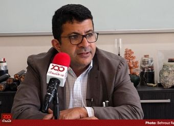 خودروسازی که در یک سوله ۶۰۰ متری کار می کند، چگونه اسم خودروساز روی خودش گذاشته؟