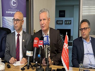 نقدینگی در کشور کم است، سازمان تأمین اجتماعی پول داروخانه‌ها را نمی‌دهد