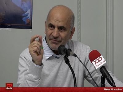اگر دستمزد کارگران را مثل آدم بالا ببرند مشکل قیمت تمام شده کالا حل شده و جلوی قاچاق گرفته می‌شود