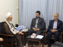 تأمین بخش قابل ملاحظه‌ای از هزینه های جاری کشور از محل مالیات/ پرداخت مالیات یک وظیفه شرعی است و به عنوان یک واجب شرعی به آن عمل شود