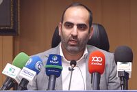 عده‌ای از فعالان اقتصادی برای گرانی دلار به رهبری نامه نوشتند