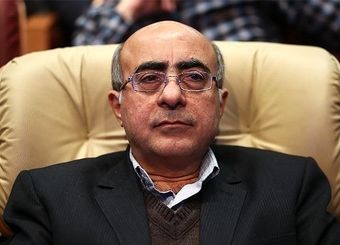به رئیس بانک مرکزی بابت کاهش نرخ رشد نقدینگی و مدیریت بازار ارز در یکسال اخیر تبریک می‌گویم