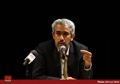 دولت در خصوصی سازی مالکیت ها را واگذار کرده ولی هنوز مدیریت ها را نگه داشته