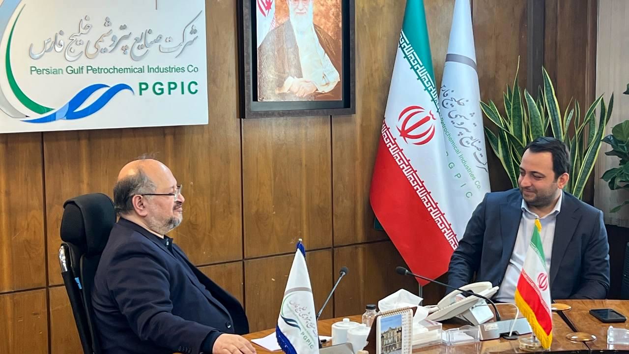 تفاهمنامه همکاری بانک صادرات ایران و هلدینگ خلیج فارس توسعه مییابد