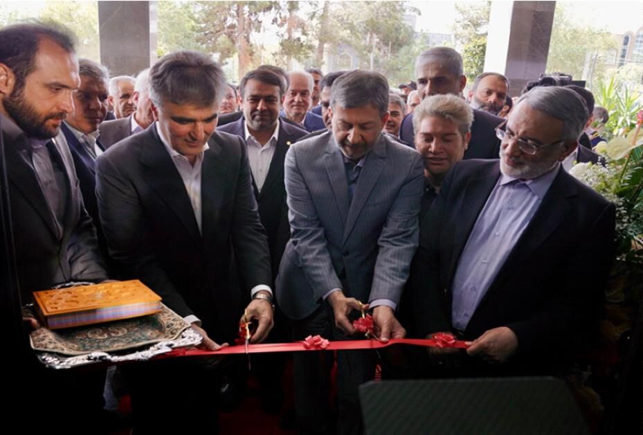 نجارزاده در مراسم افتتاح شعبه کاشان: آیین نامه تامین مالی صنعت نساجی تا دو هفته آینده ابلاغ می شود